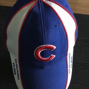 Chicago Cubs velcro back baseball cap